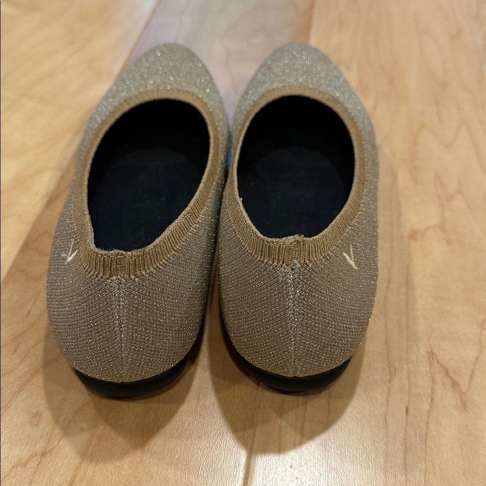 Vivaia Gold and Tan Flats - Picture 2 of 5